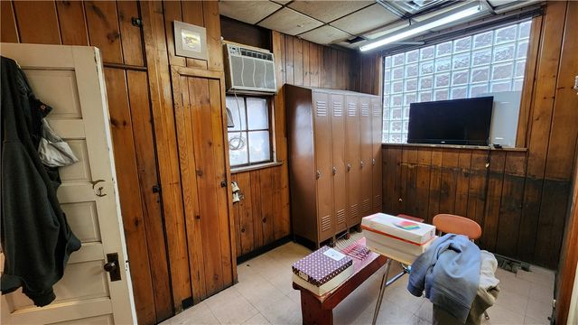 2121 5th Ave, Mckeesport, PA 15132