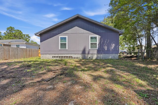 216 Michael Avenue, Mary Esther, FL 32569