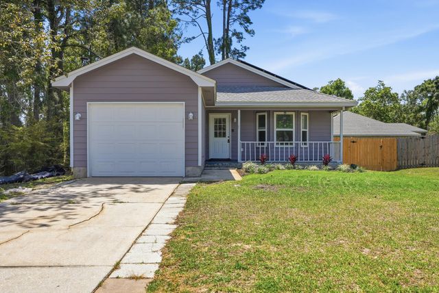 216 Michael Avenue, Mary Esther, FL 32569