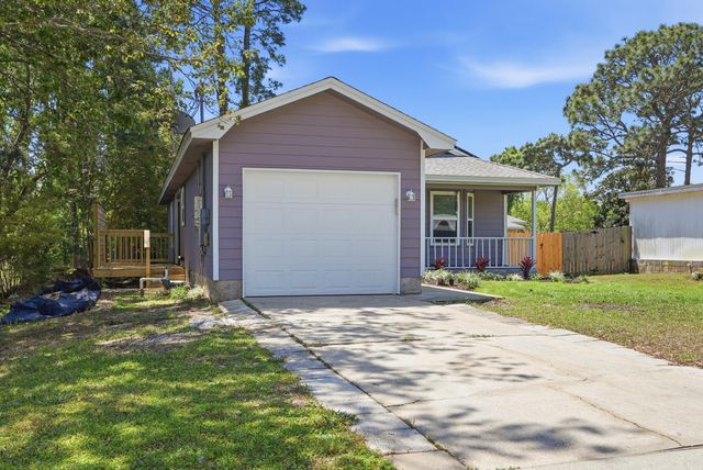 216 Michael Avenue, Mary Esther, FL 32569