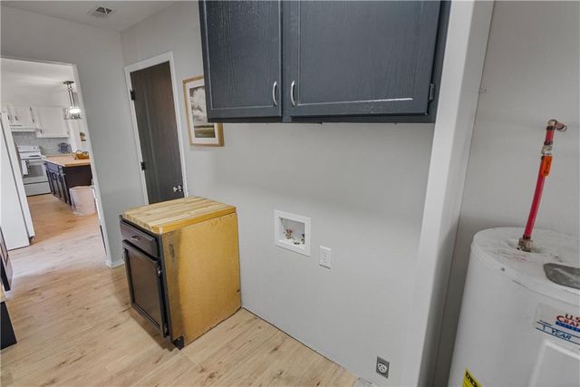 401 N Edgewood Drive, Coffeyville, KS 67337