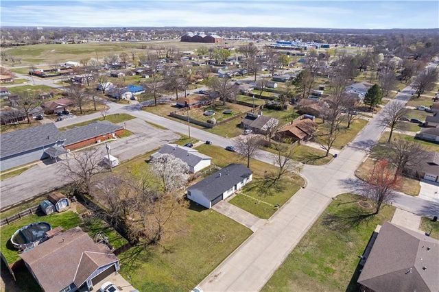 401 N Edgewood Drive, Coffeyville, KS 67337