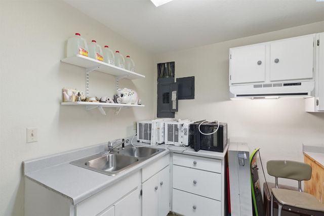 130 SW Cedar St, Pullman, WA 99163