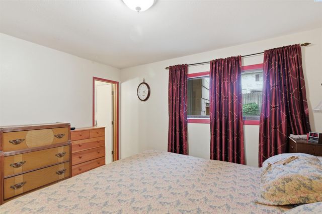 130 SW Cedar St, Pullman, WA 99163