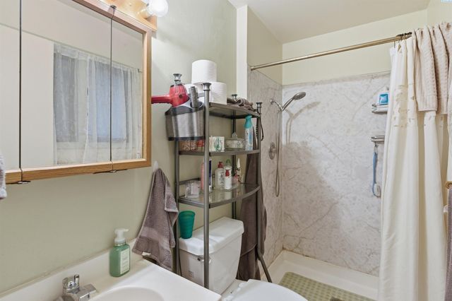 130 SW Cedar St, Pullman, WA 99163