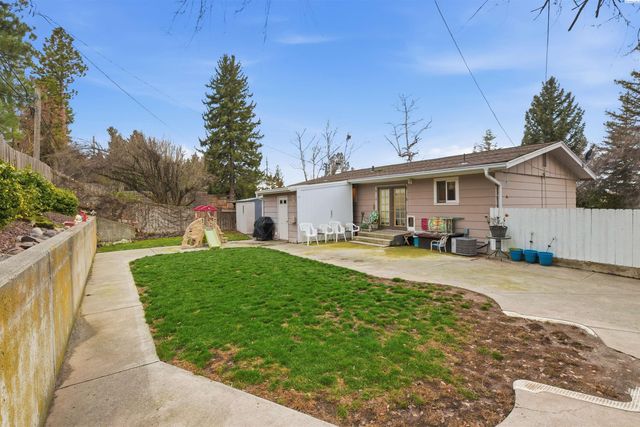 130 SW Cedar St, Pullman, WA 99163