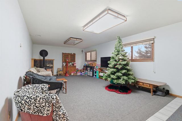 130 SW Cedar St, Pullman, WA 99163