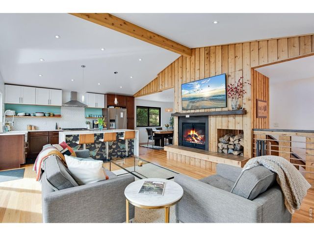 8394 Larkspur Rd, Boulder, CO 80302