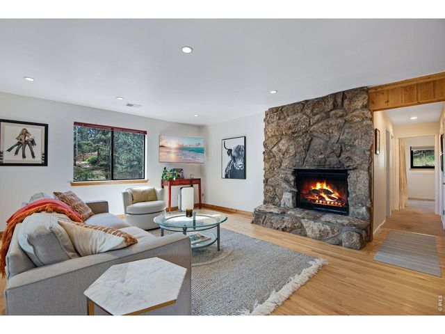 8394 Larkspur Rd, Boulder, CO 80302