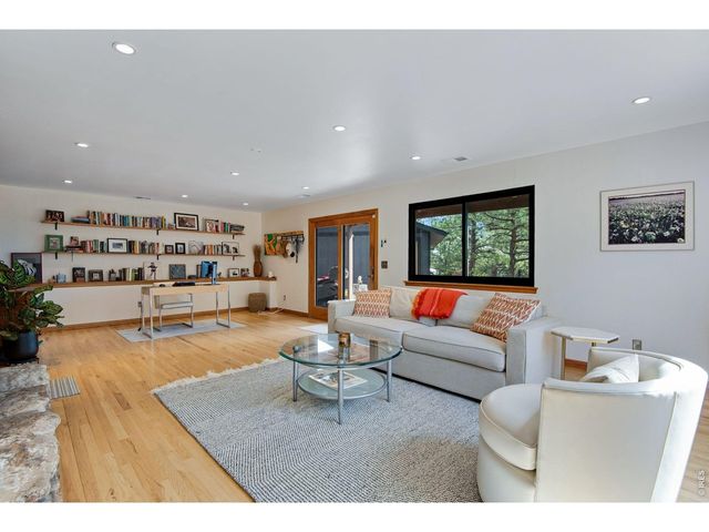 8394 Larkspur Rd, Boulder, CO 80302