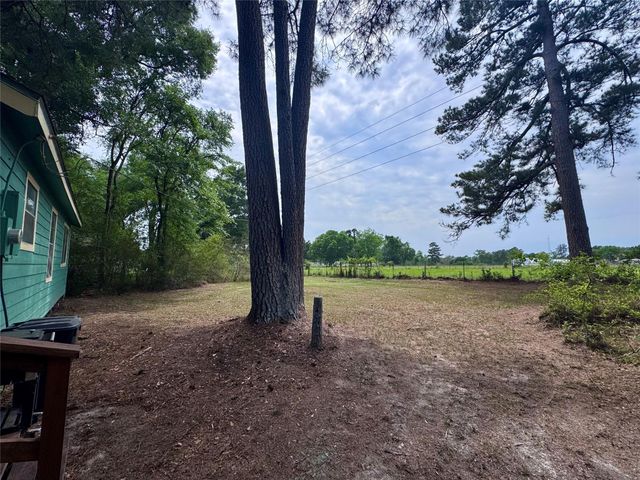 83 Westlake Road, Trinity, TX 75862