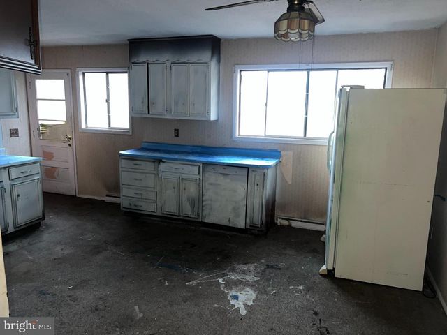 334 W RIDGE RD, Nottingham, PA 19362