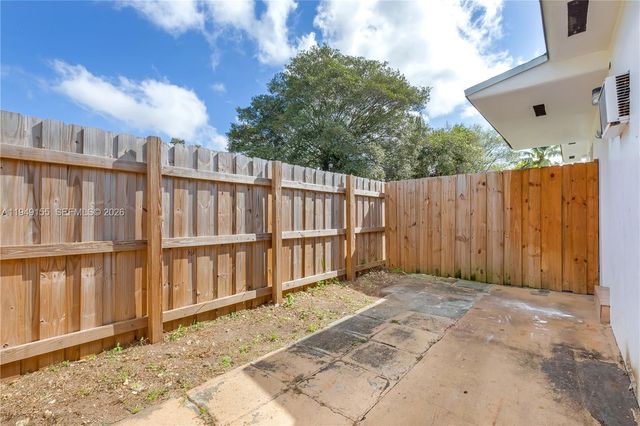 567 NW 90th St 3, El Portal, FL 33150