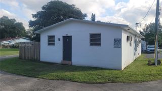 567 NW 90th St 3, El Portal, FL 33150