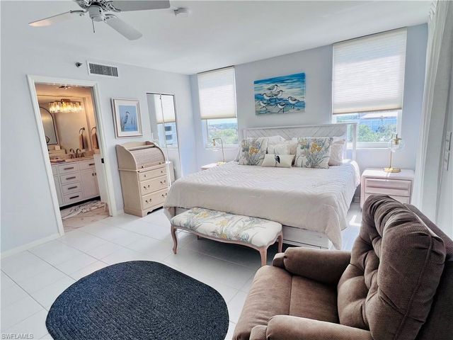 5550 Heron Point DR 704, Naples, FL 34108