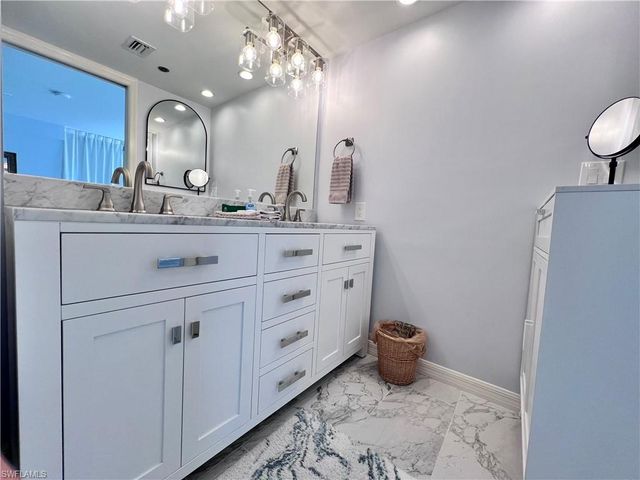 5550 Heron Point DR 704, Naples, FL 34108