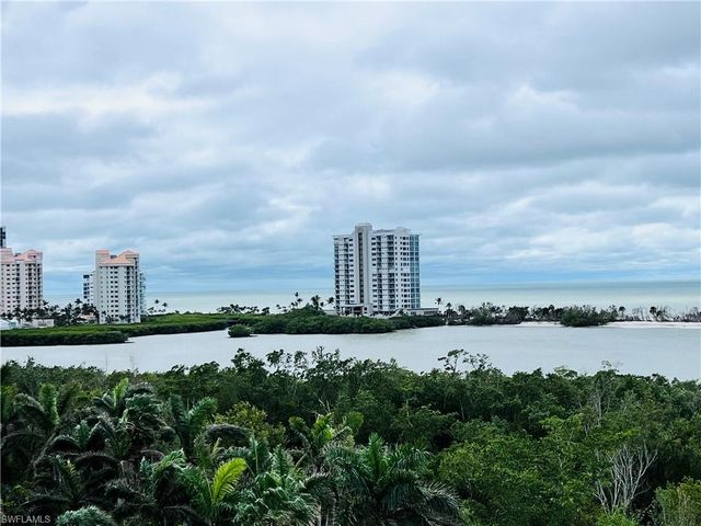 5550 Heron Point DR 704, Naples, FL 34108