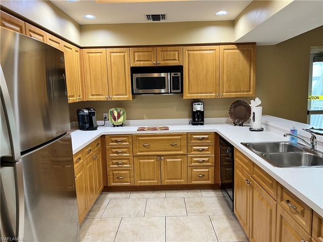 5550 Heron Point DR 704, Naples, FL 34108
