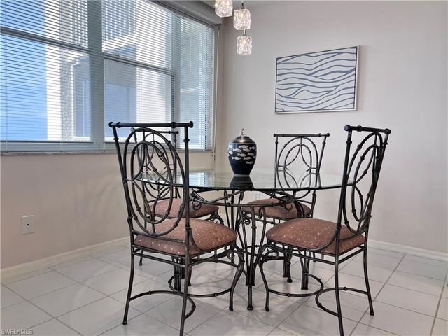 5550 Heron Point DR 704, Naples, FL 34108