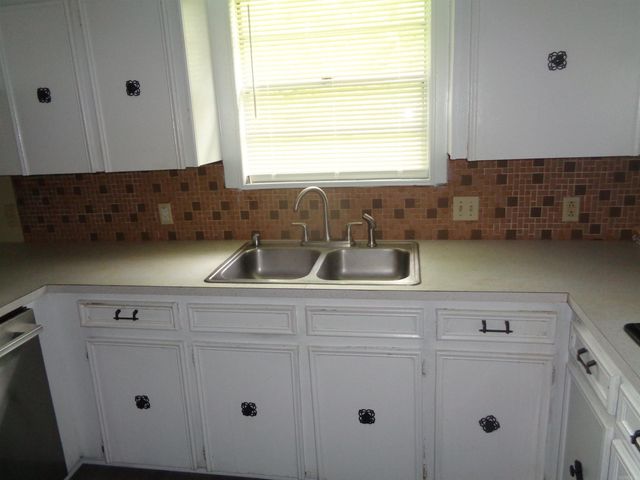 9729 Lanehart Road, Little Rock, AR 72204