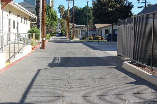 4162 CHESTNUT Street, Riverside, CA 92501