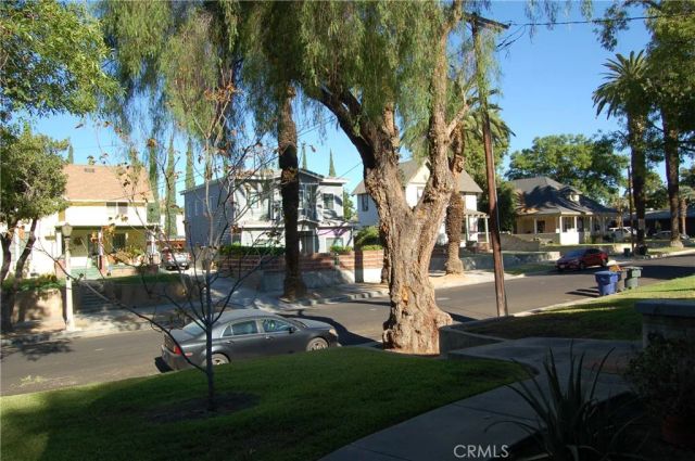 4162 CHESTNUT Street, Riverside, CA 92501
