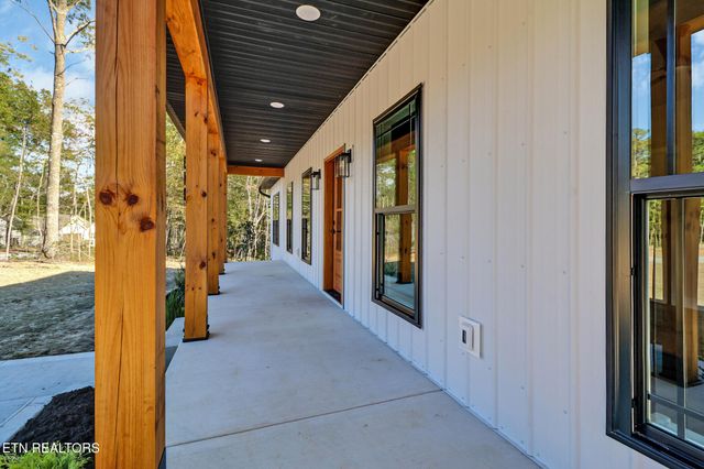 340 Annabelle Way, Jamestown, TN 38556