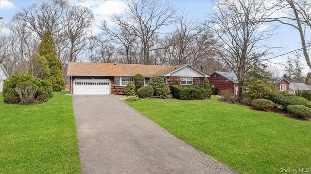 8 Skyline Drive, Huntington, NY 11743