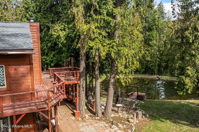 177 Hawkins Spur Rd, Sagle, ID 83860