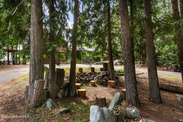 177 Hawkins Spur Rd, Sagle, ID 83860