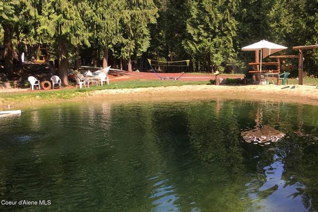 177 Hawkins Spur Rd, Sagle, ID 83860