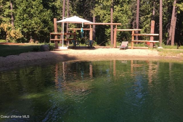 177 Hawkins Spur Rd, Sagle, ID 83860