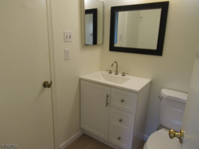 32 Lafayette Ct, North Brunswick Twp., NJ 08902