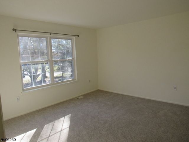 32 Lafayette Ct, North Brunswick Twp., NJ 08902