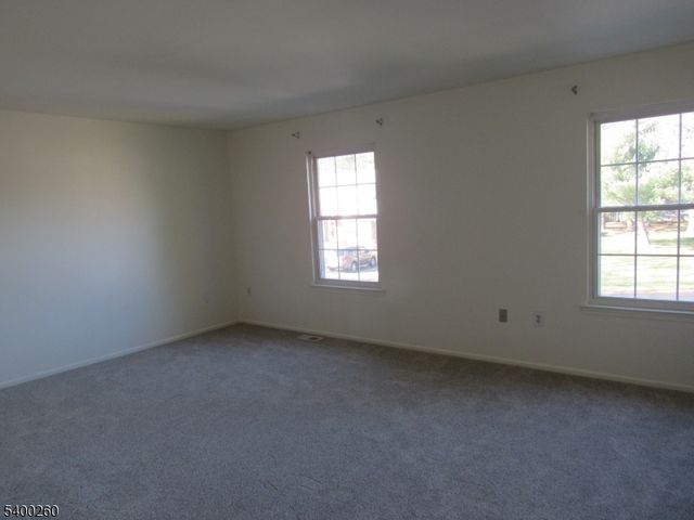 32 Lafayette Ct, North Brunswick Twp., NJ 08902