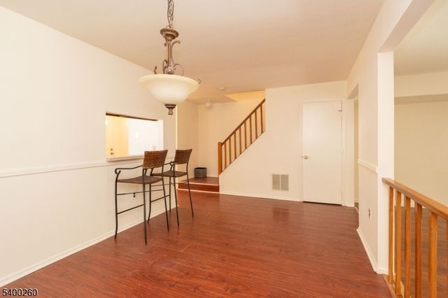 32 Lafayette Ct, North Brunswick Twp., NJ 08902