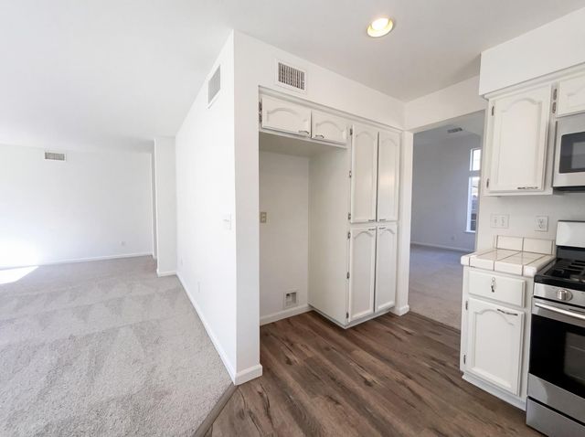 8520 Morning Skye Way, Antelope, CA 95843