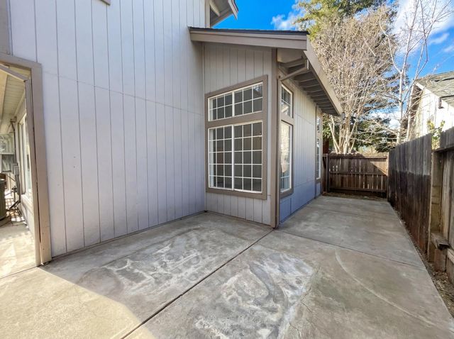 8520 Morning Skye Way, Antelope, CA 95843