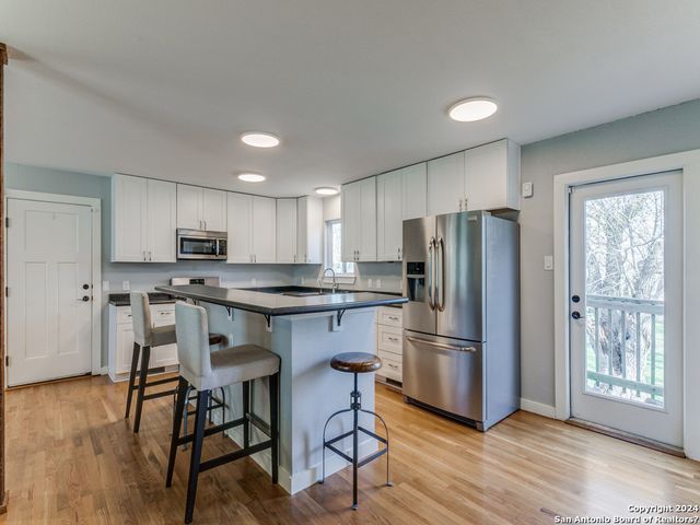 107 BLAKELEY DR, San Antonio, TX 78209