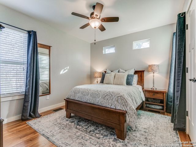 107 BLAKELEY DR, San Antonio, TX 78209