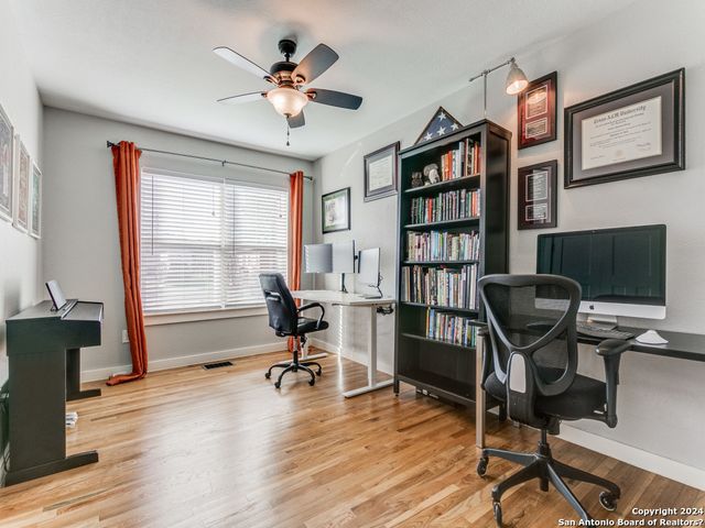 107 BLAKELEY DR, San Antonio, TX 78209