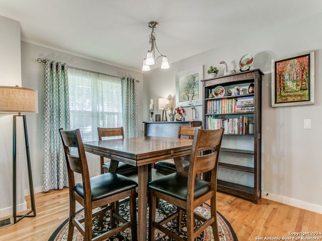 107 BLAKELEY DR, San Antonio, TX 78209