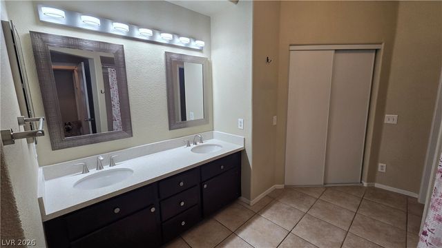 6805 Coral Rock Drive, Las Vegas, NV 89108