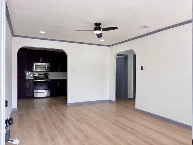 317 San Jacinto Street, La Porte, TX 77571