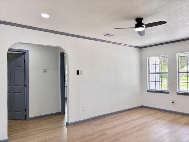 317 San Jacinto Street, La Porte, TX 77571