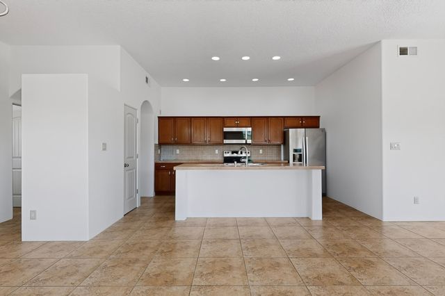 41 Bosquecillo, Santa Fe, NM 87508