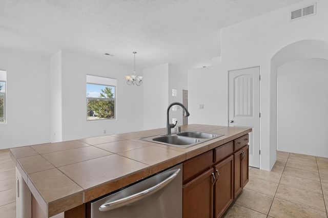 41 Bosquecillo, Santa Fe, NM 87508