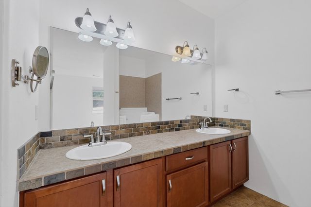 41 Bosquecillo, Santa Fe, NM 87508