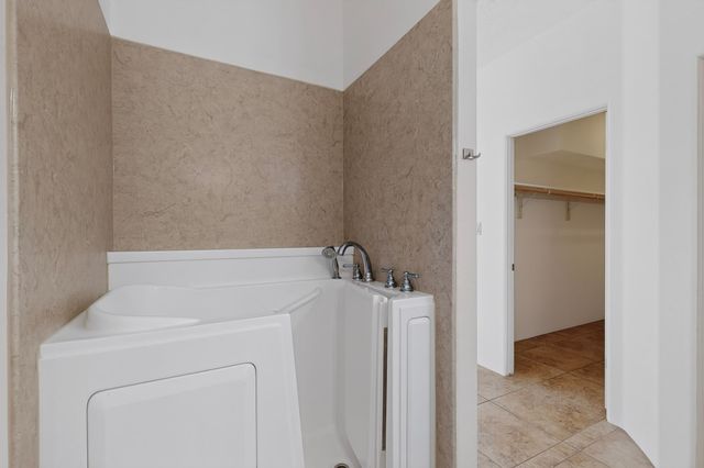 41 Bosquecillo, Santa Fe, NM 87508