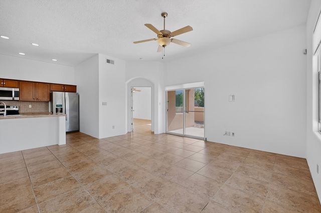 41 Bosquecillo, Santa Fe, NM 87508